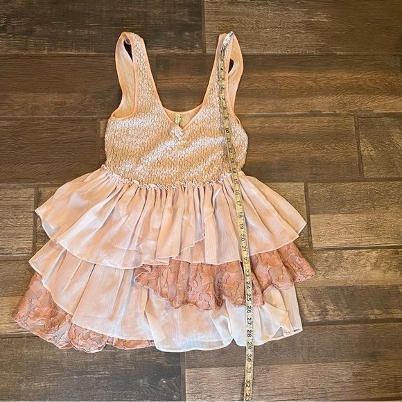 Free People layers of lace and ruffles mauve tunic top M - Picture 4 of 5